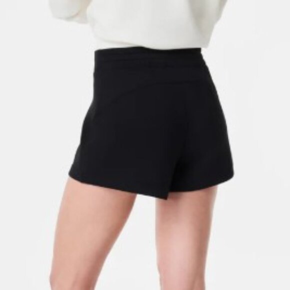 SPANX® AirEssentials Short, 4" Very Black / Size: 3X - 26 - NWT - Picture 6 of 6
